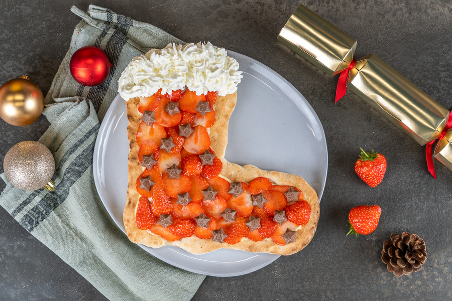 Strawberry and Vanilla Pudding Santa “Stocking” Dessert Pizza